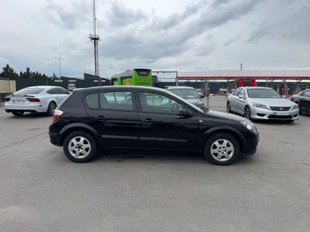 Opel Astra - фото 4