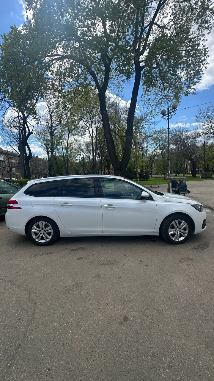 Peugeot 308 - фото 3