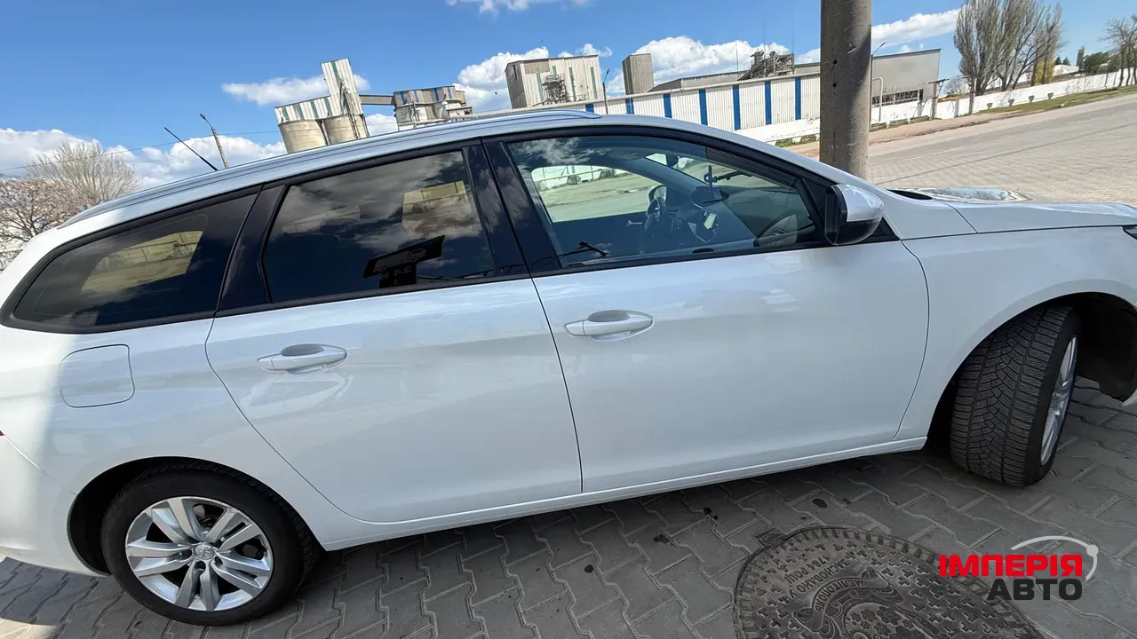 Peugeot 308 - фото 6