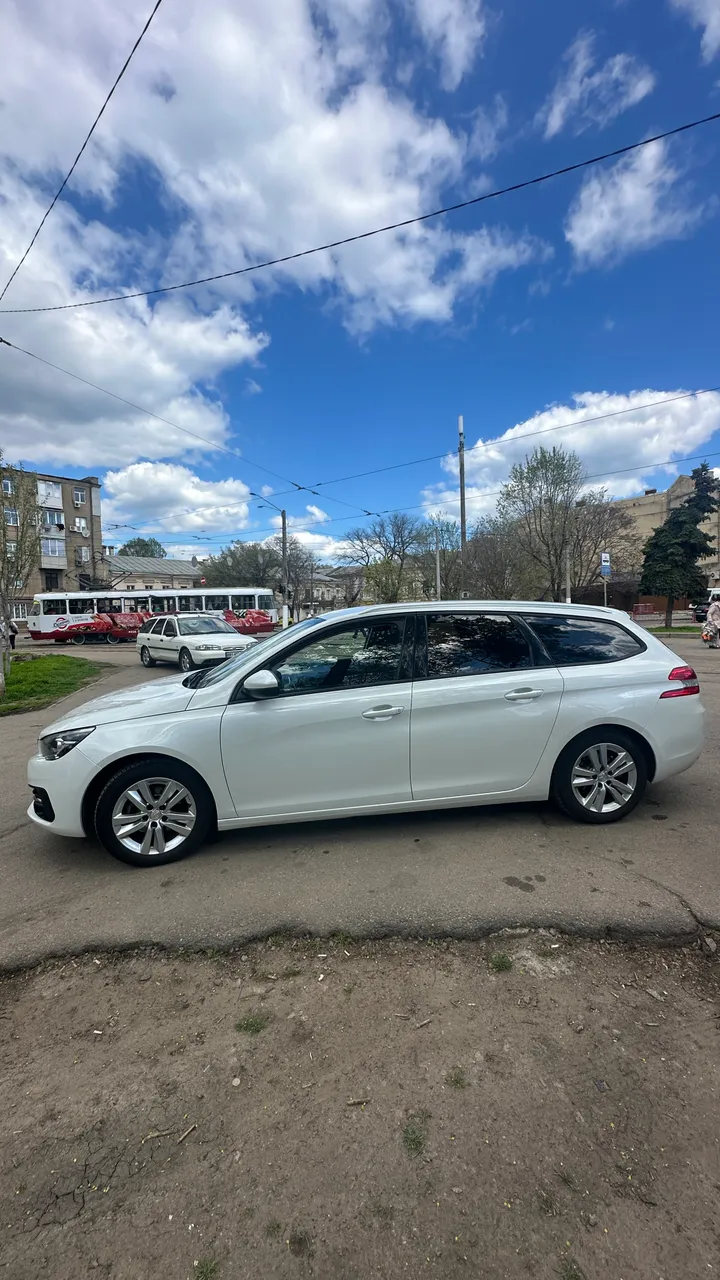 Peugeot 308 - фото 2