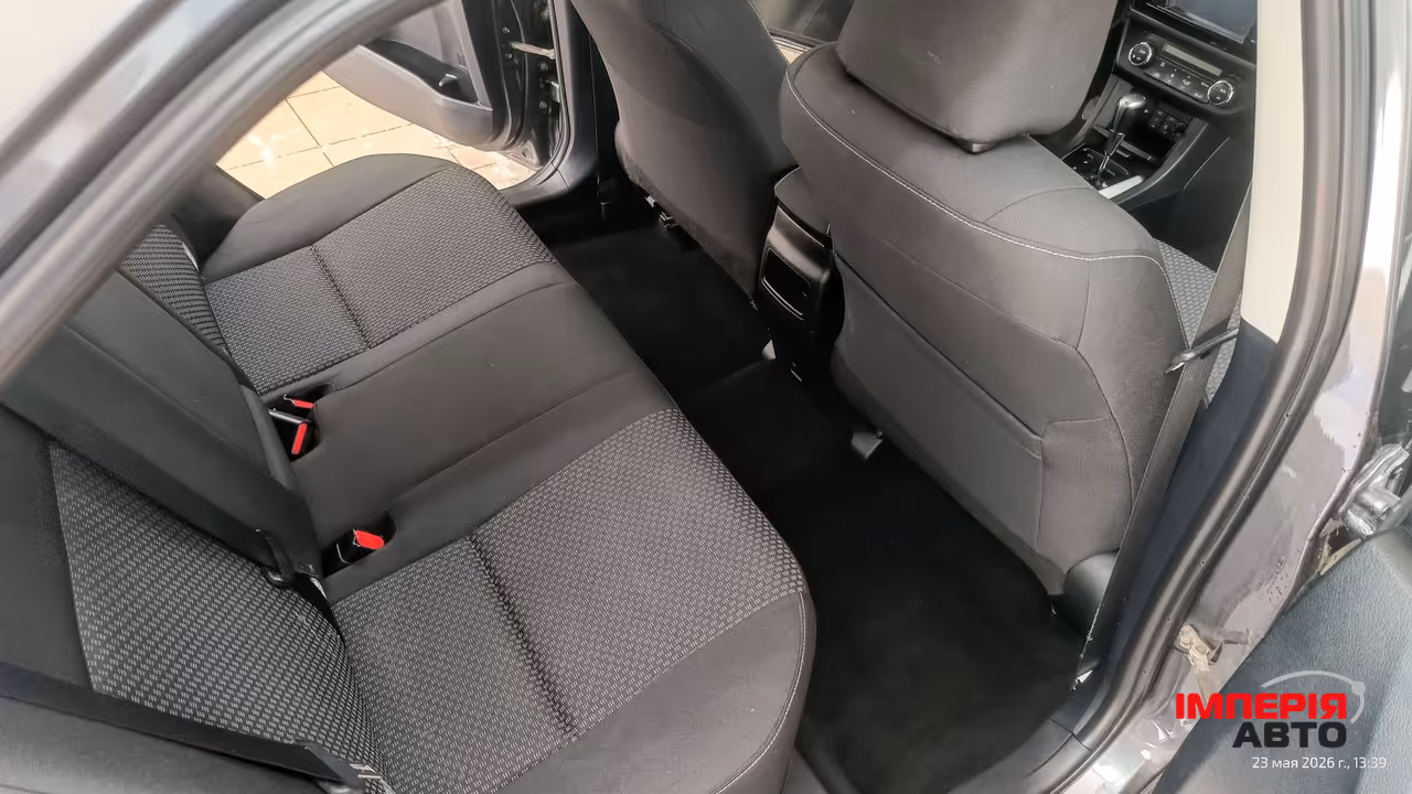 Toyota Corolla - фото 12