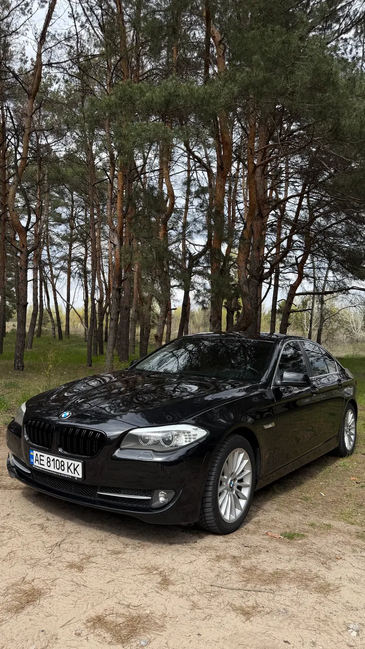 BMW 5 серії - фото 1