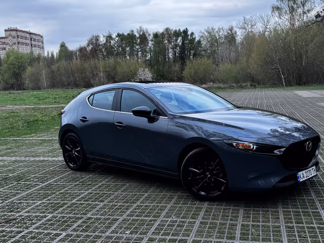 Mazda 3 - фото 1