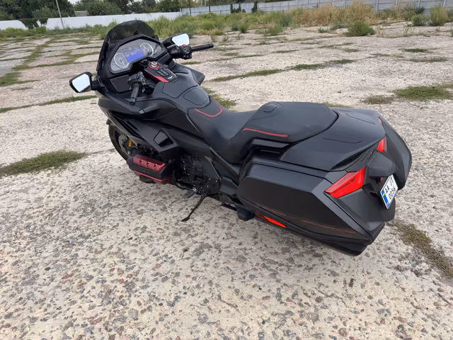 Honda GL 1800 Gold Wing 2022, Chernihiv Oblast, $28 000 - image 4
