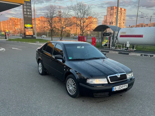 Skoda Octavia - фото 3