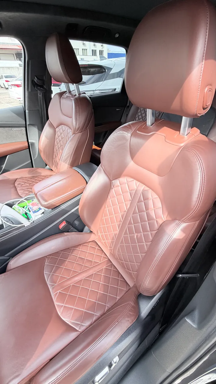 Audi Q7 - фото 2