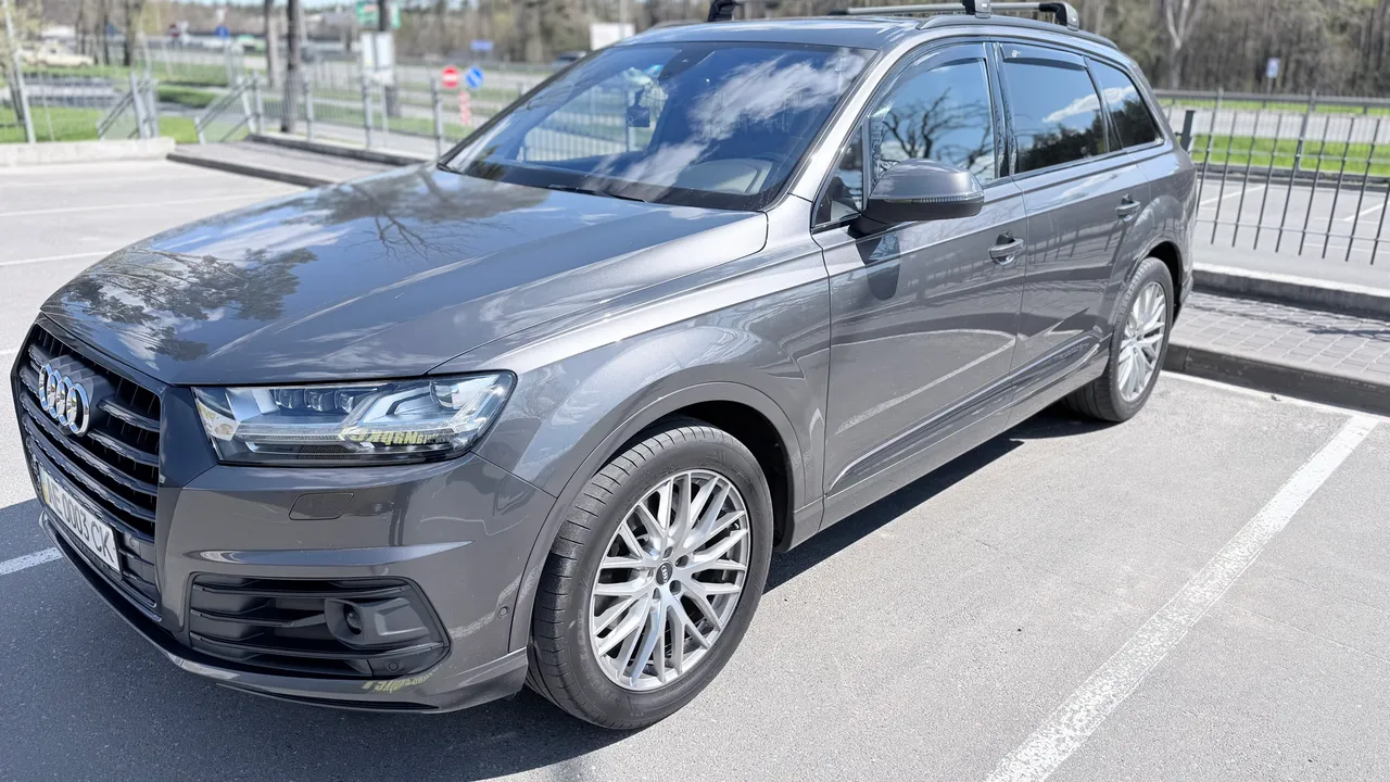 Audi Q7 - фото 3