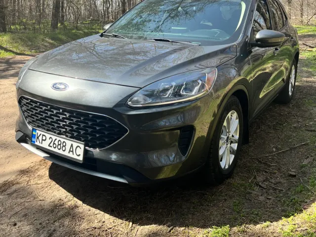 Ford Escape - фото 1