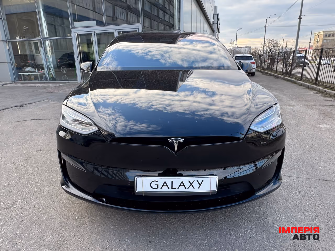 Tesla Model X - фото 9