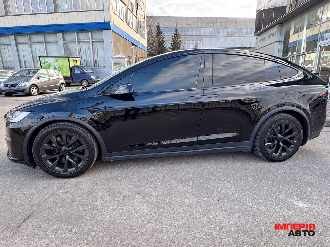 Tesla Model X - фото 6