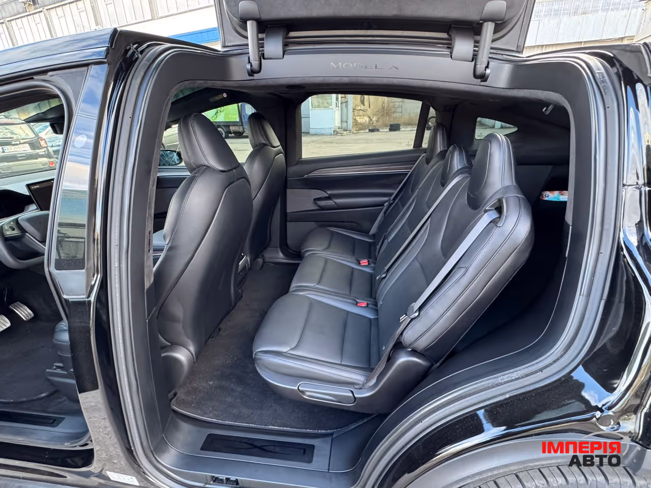 Tesla Model X - фото 24
