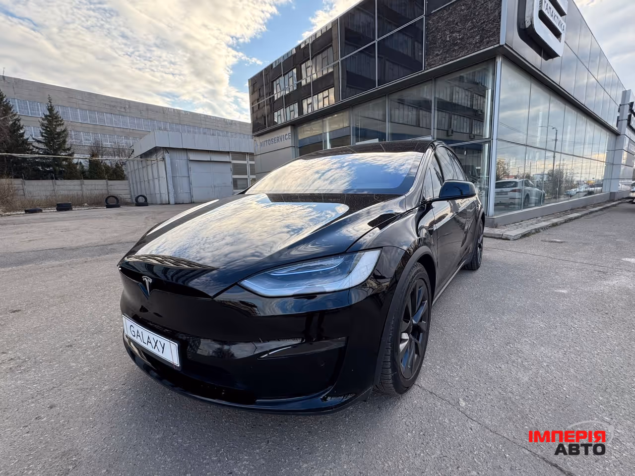 Tesla Model X - фото 3