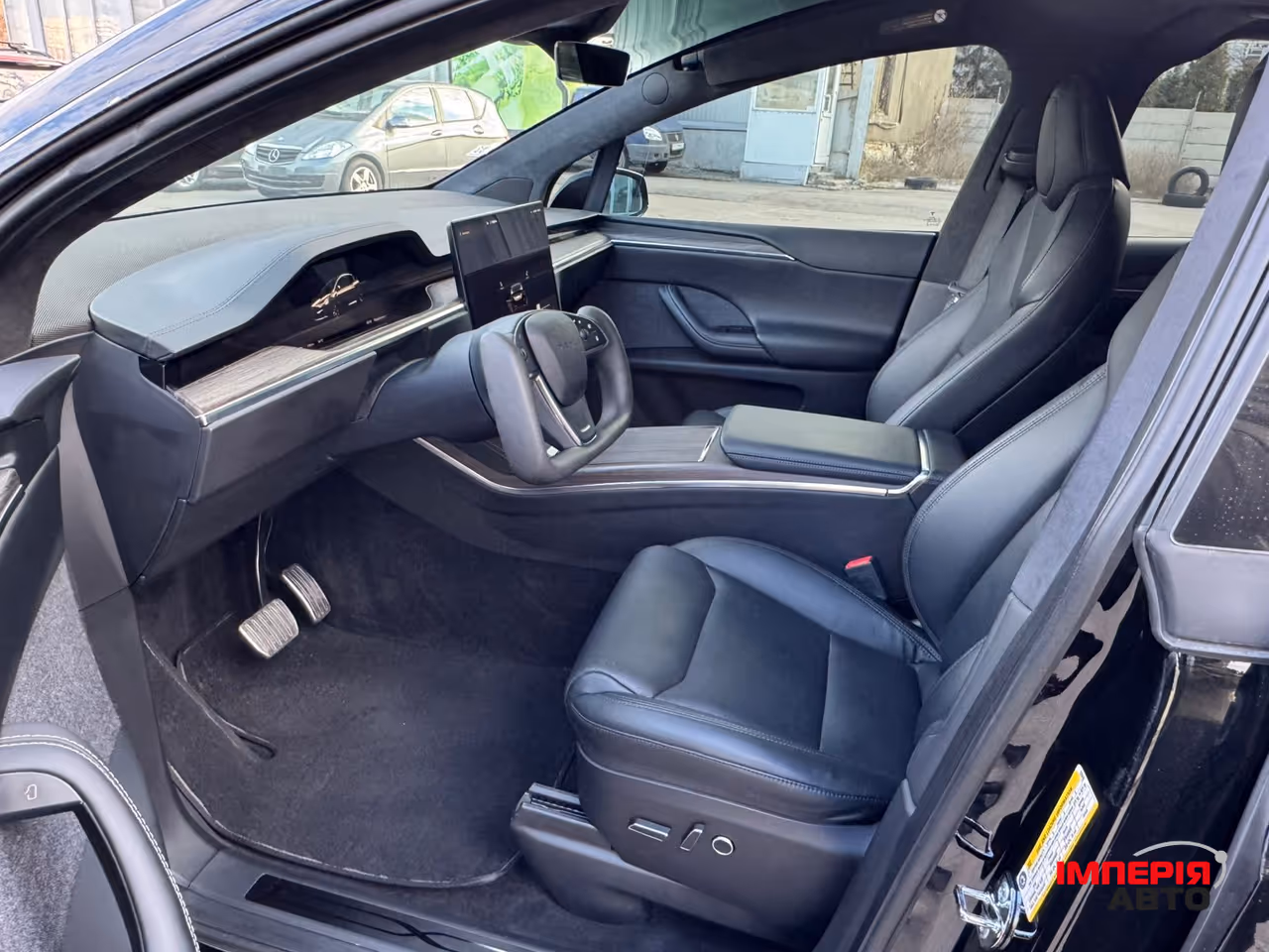 Tesla Model X - фото 25
