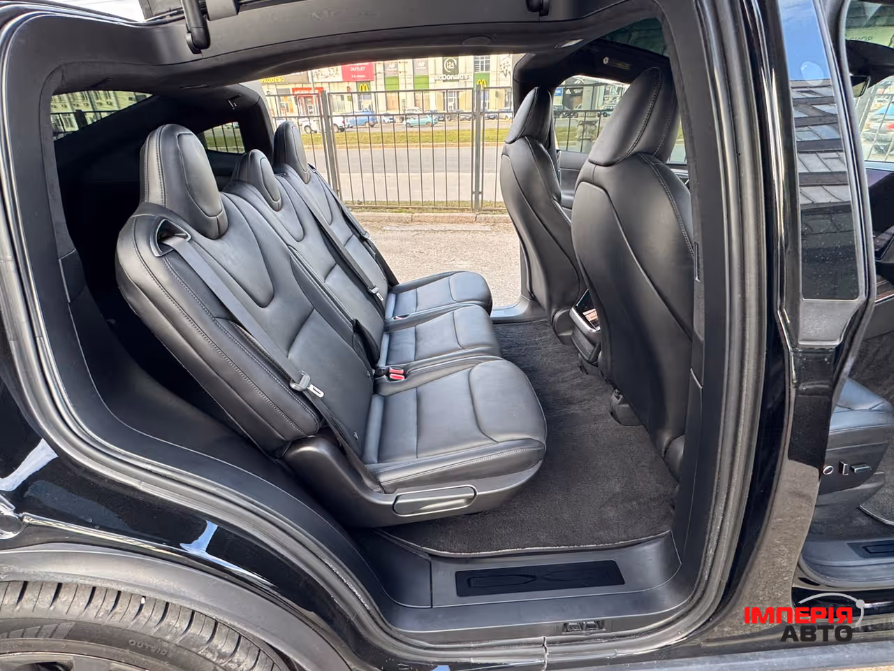 Tesla Model X - фото 22
