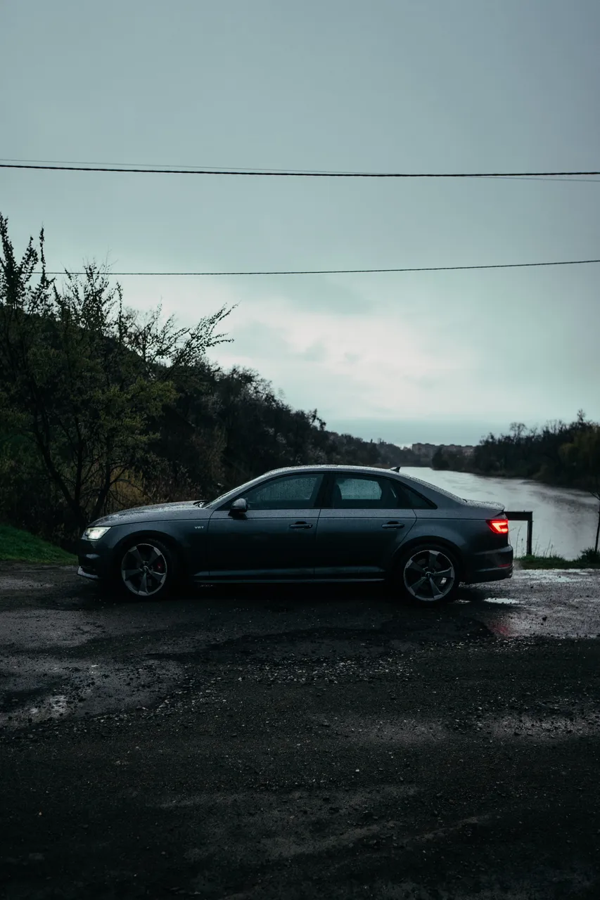 Audi S4 - фото 5