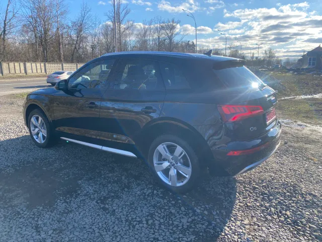 Audi Q5 - фото 4