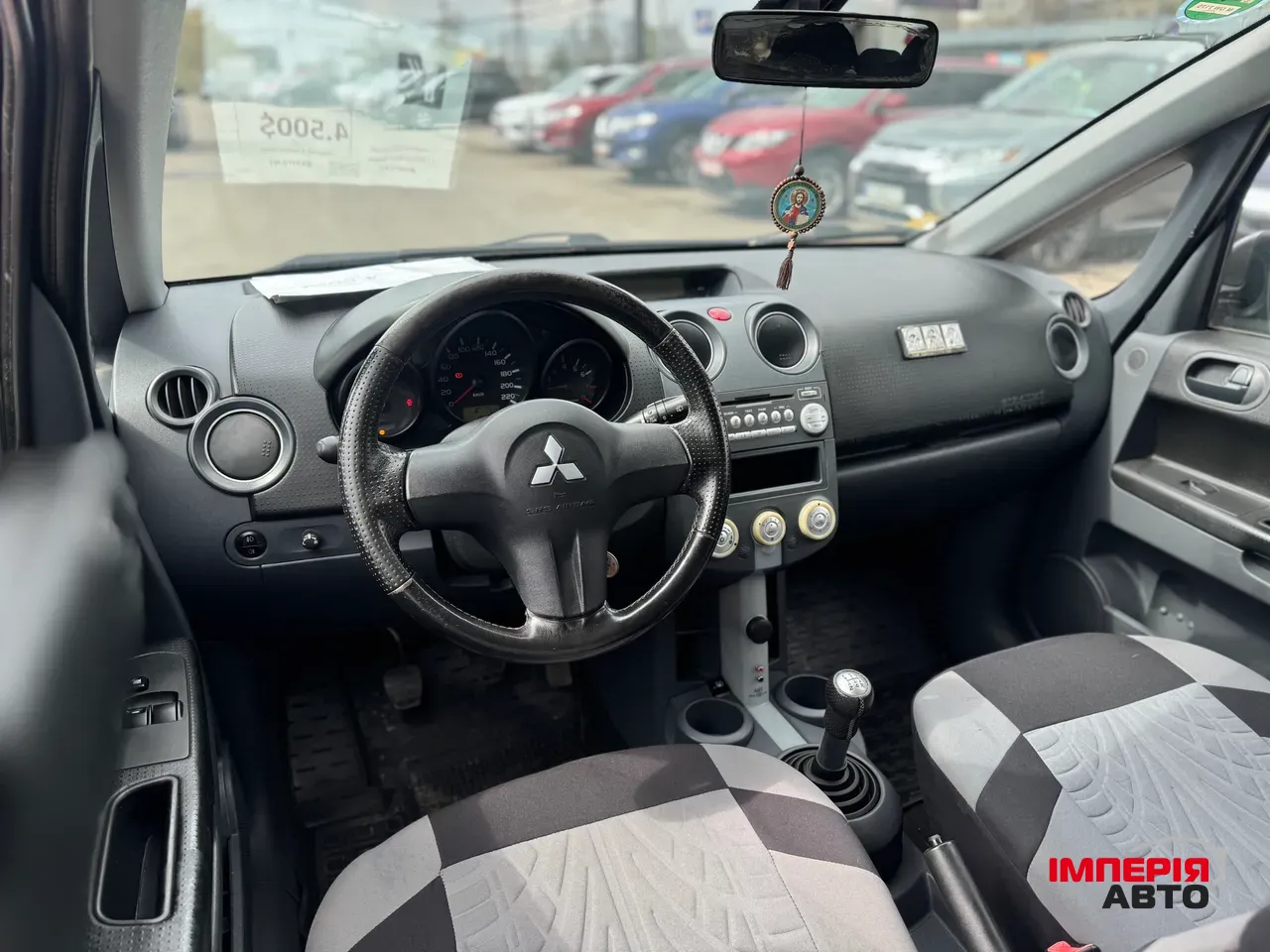 Mitsubishi Colt - фото 10
