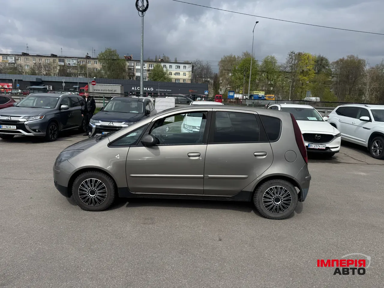 Mitsubishi Colt - фото 8