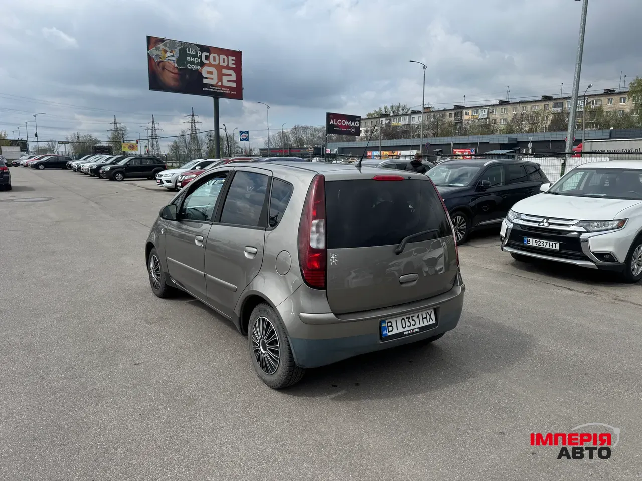 Mitsubishi Colt - фото 7