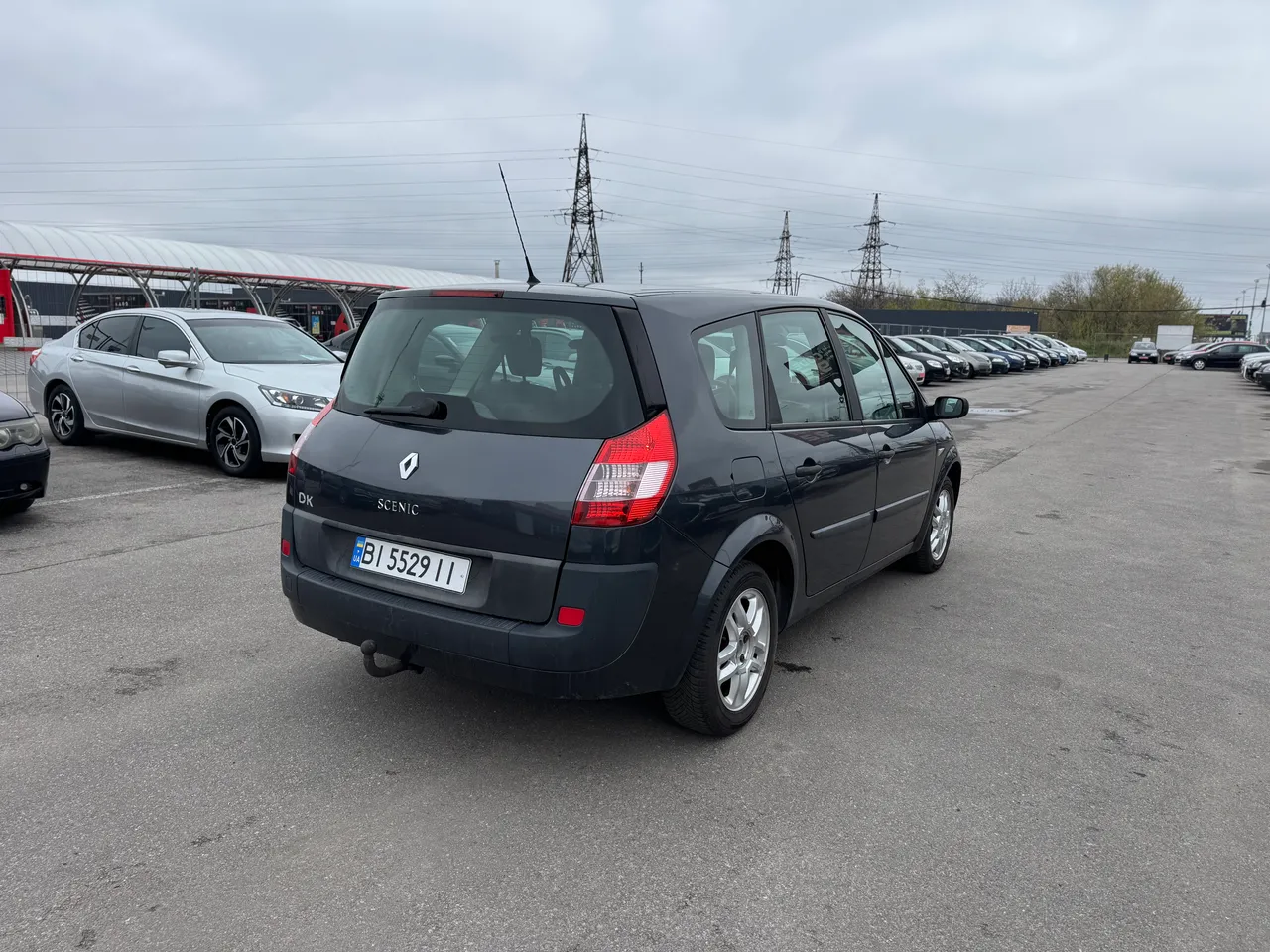 Renault Scenic - фото 5