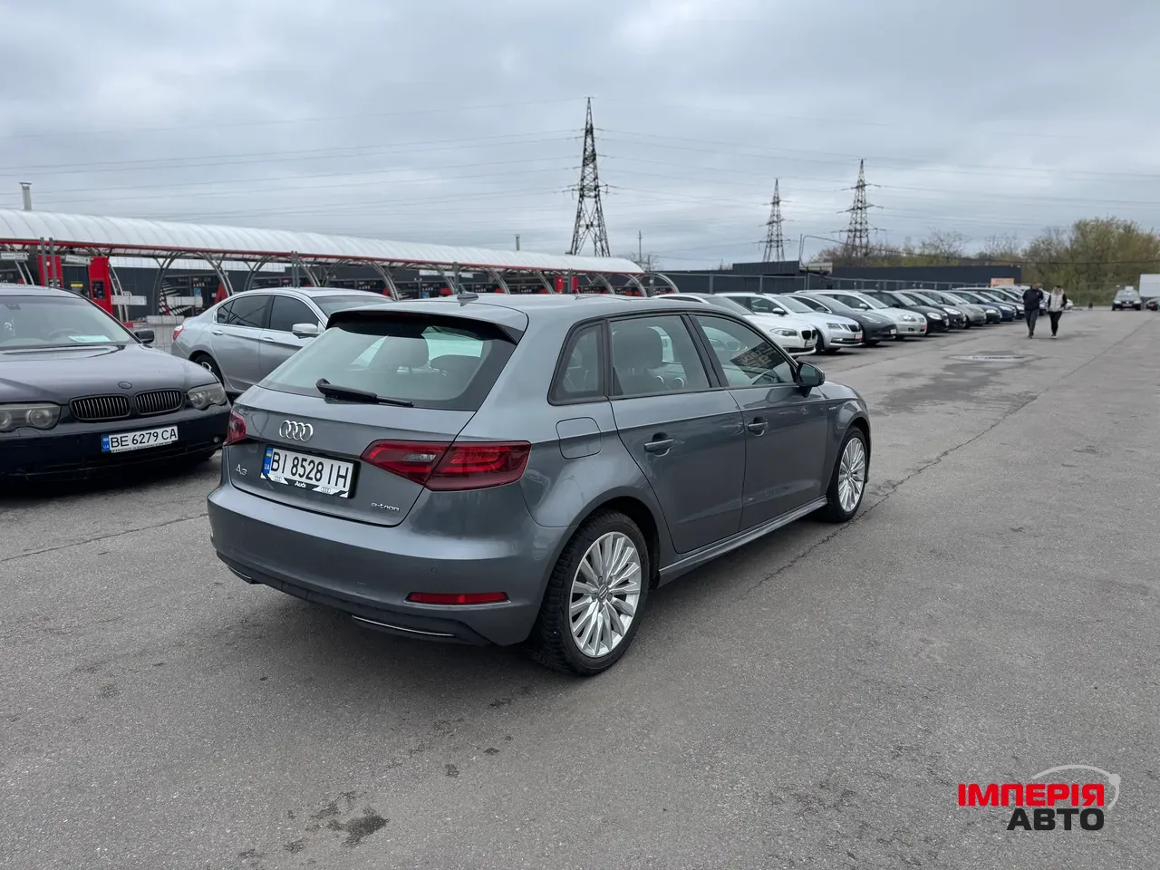 Audi A3 - фото 5