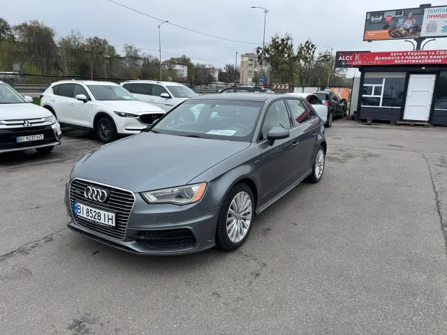 Audi A3 - фото 3