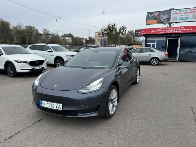 Tesla Model 3 - фото 3