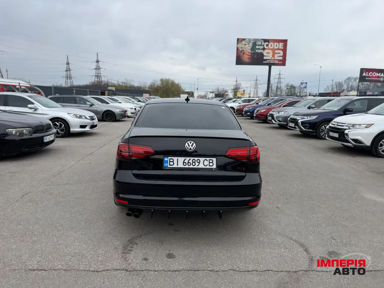 Volkswagen Jetta - фото 6