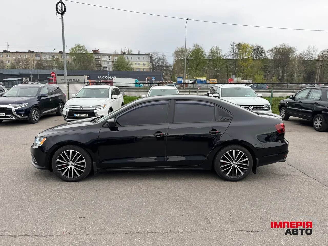 Volkswagen Jetta - фото 8