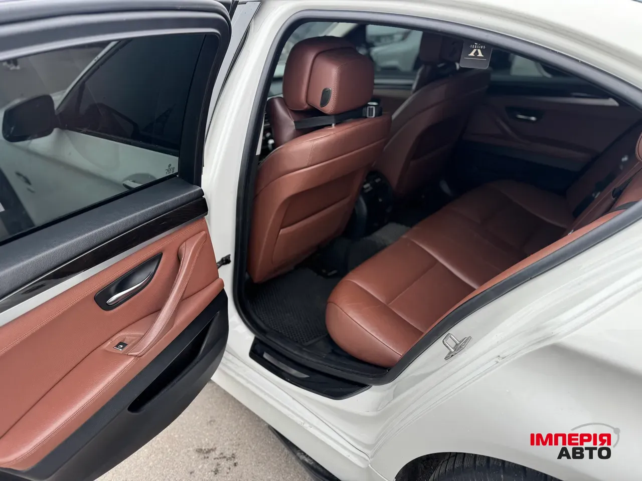 BMW 5 серії - фото 9