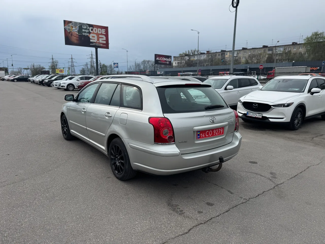 Toyota Avensis - фото 7