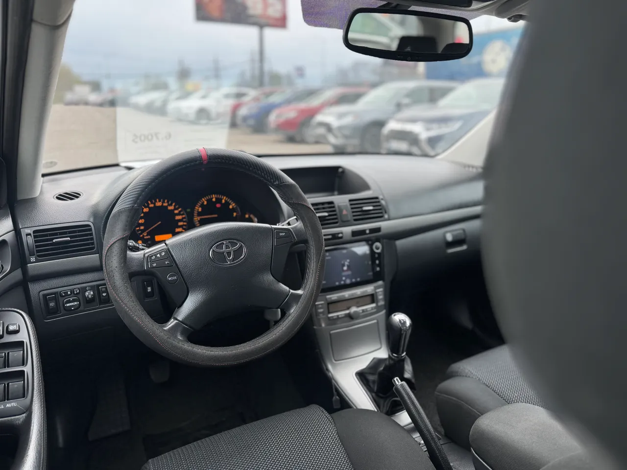 Toyota Avensis - фото 9