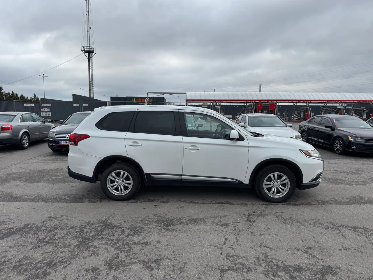 Mitsubishi Outlander - фото 3