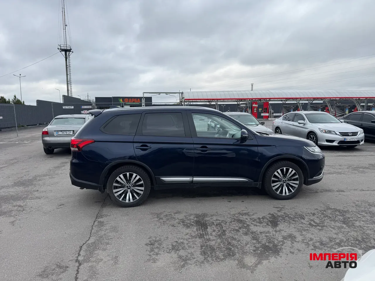 Mitsubishi Outlander - фото 4