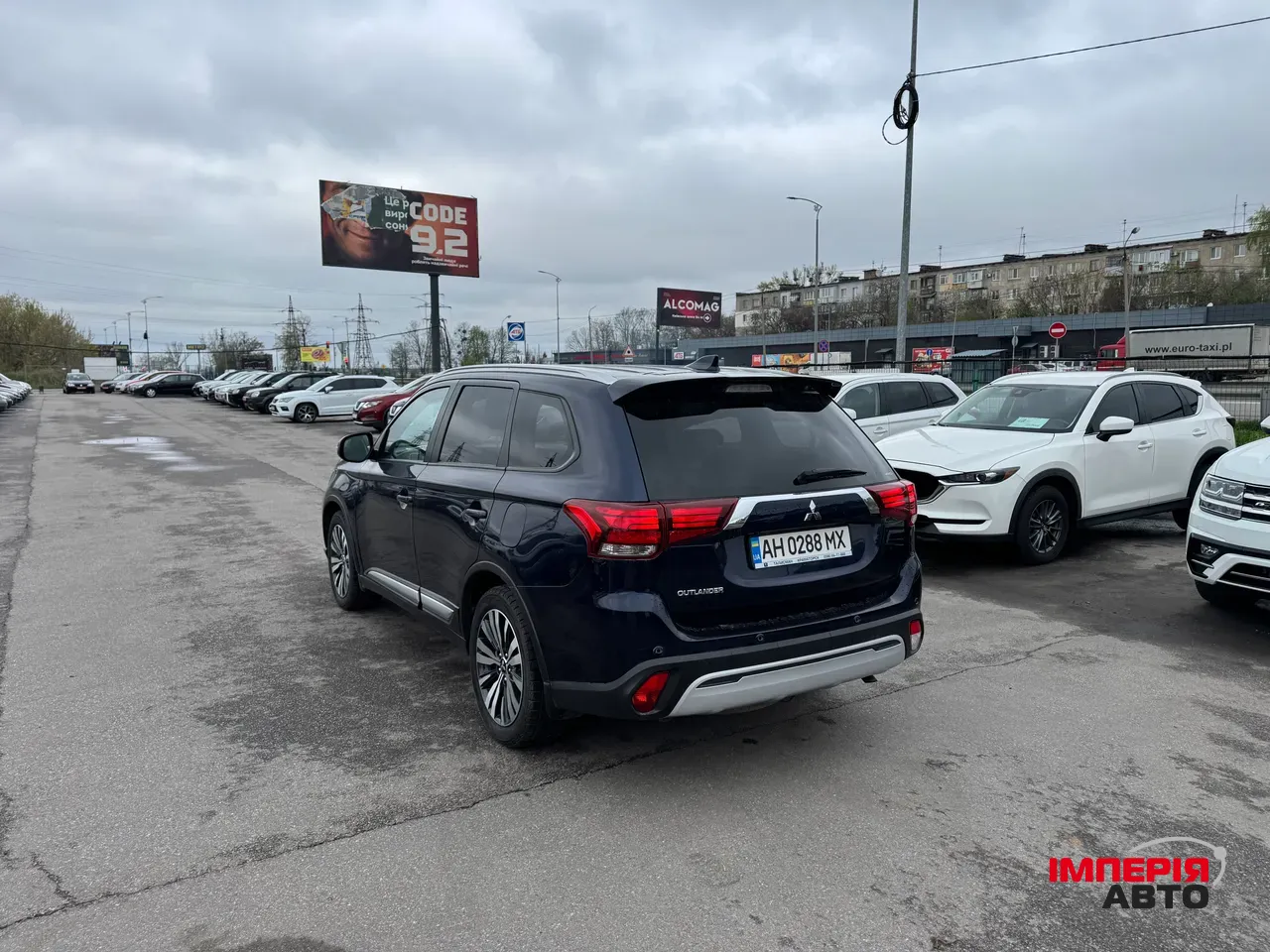 Mitsubishi Outlander - фото 7