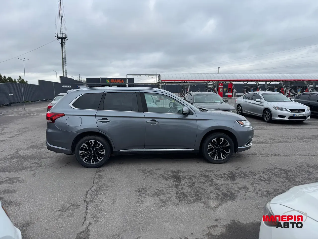 Mitsubishi Outlander - фото 4