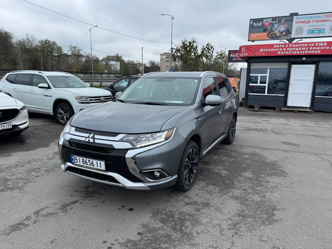 Mitsubishi Outlander - фото 3