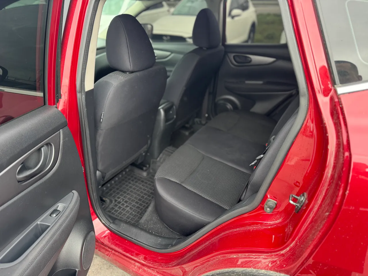 Nissan Qashqai - фото 9