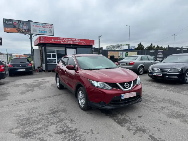 Nissan Qashqai - фото 1