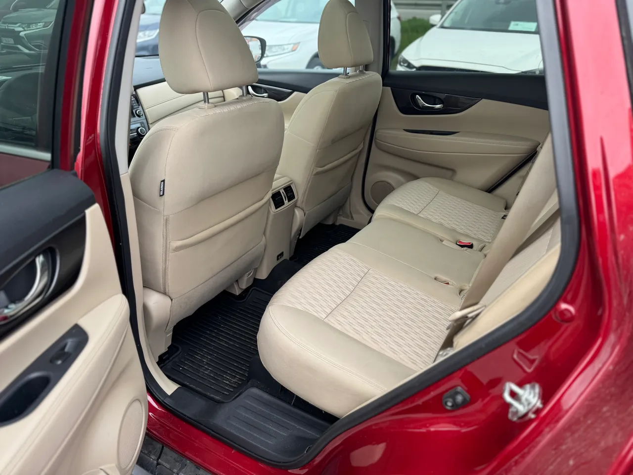 Nissan Rogue - фото 9