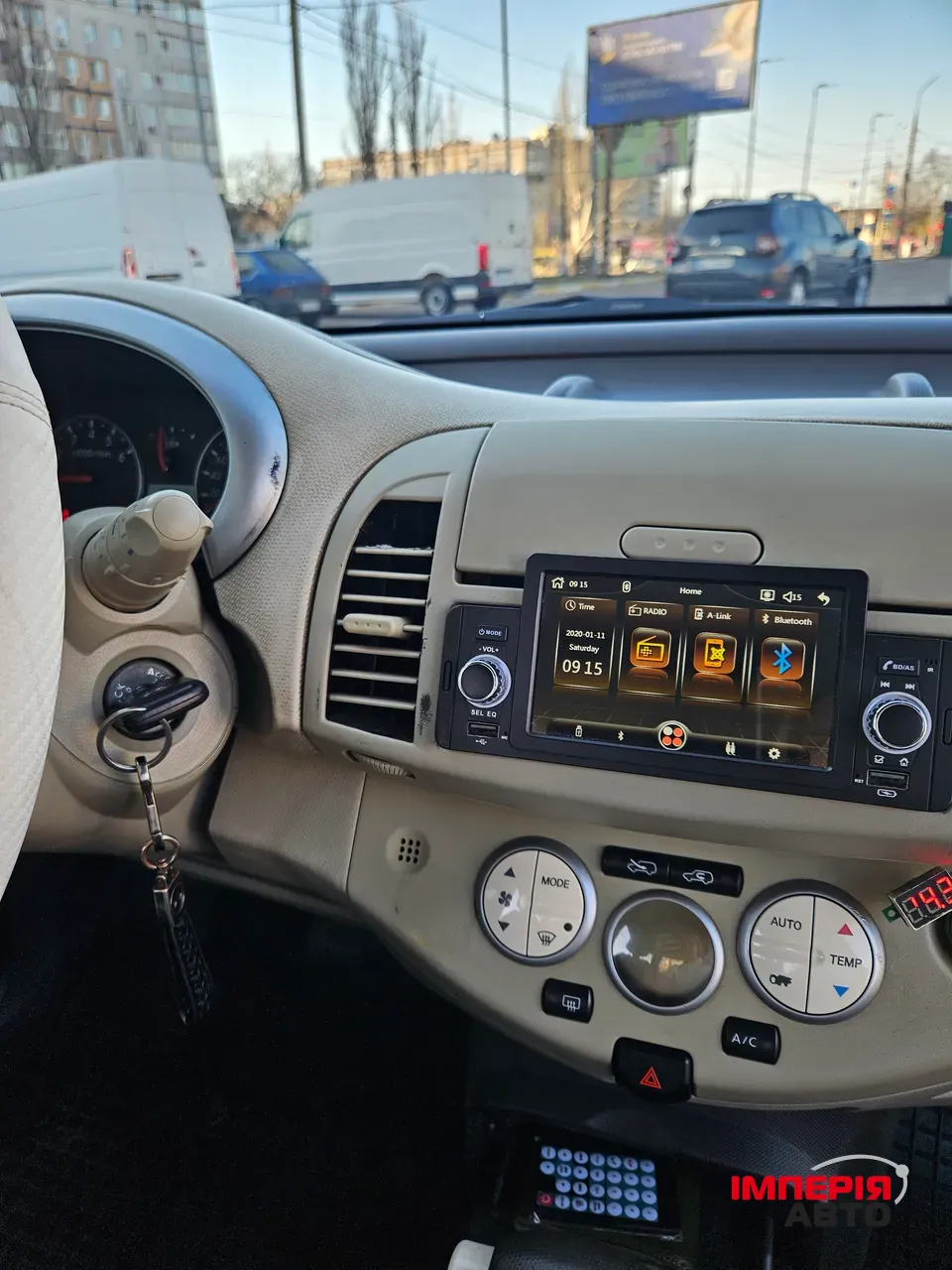 Nissan Micra - фото 4