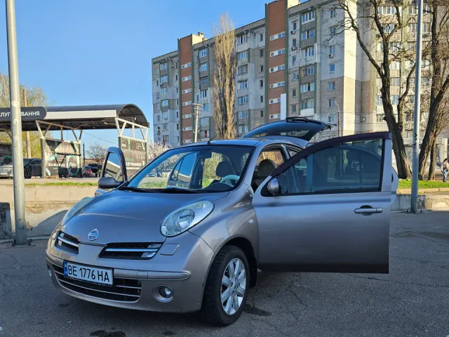Nissan Micra - фото 1