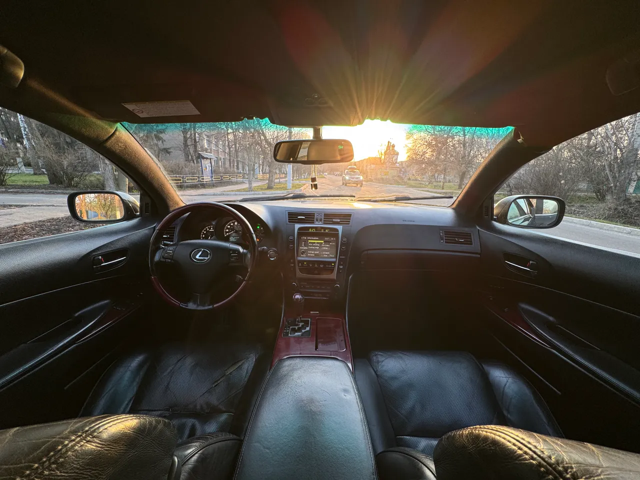 Lexus GS - фото 17