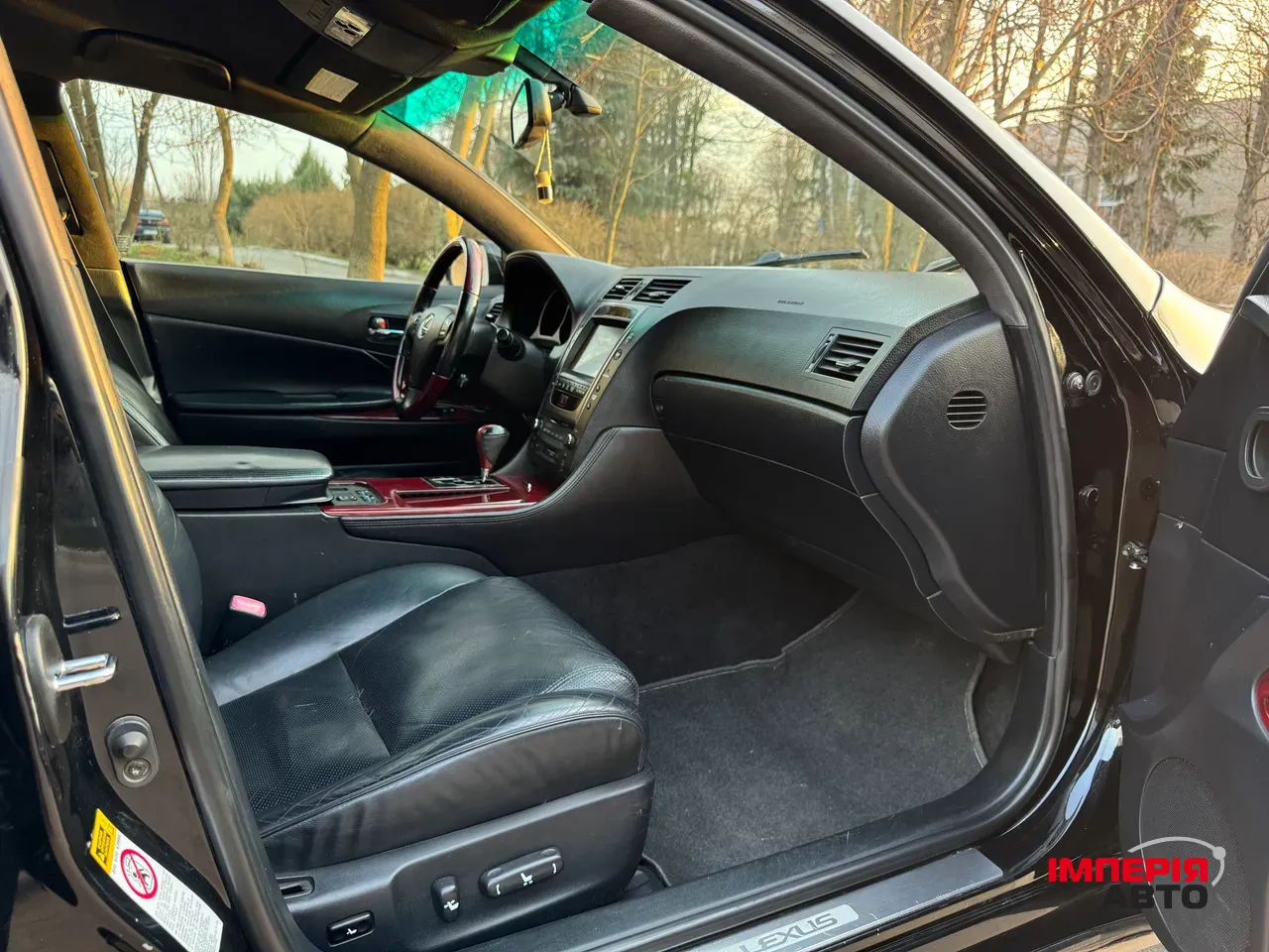 Lexus GS - фото 13
