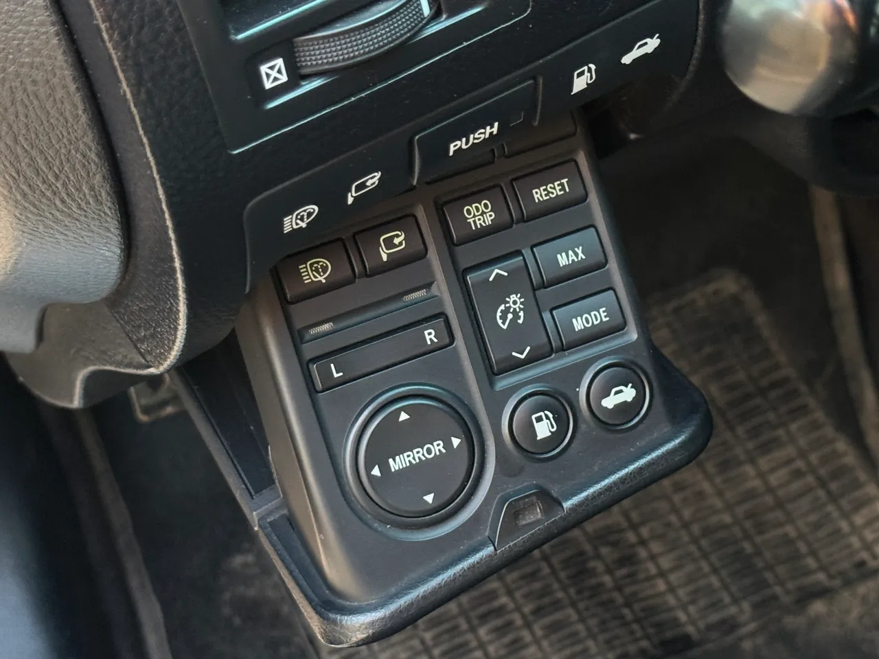 Lexus GS - фото 22