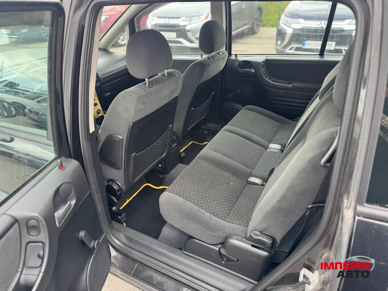 Opel Zafira - фото 9