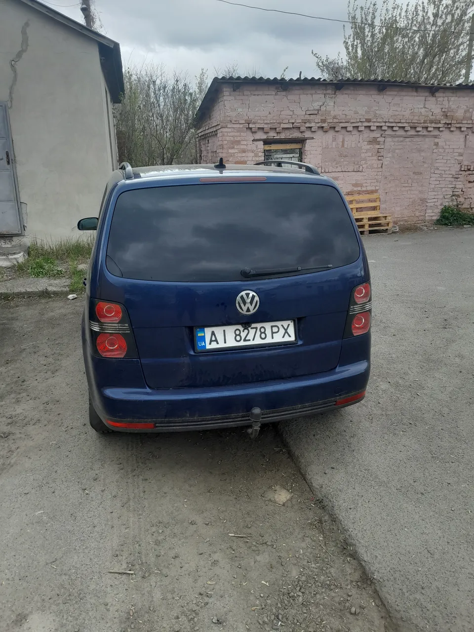 Volkswagen Touran - фото 3