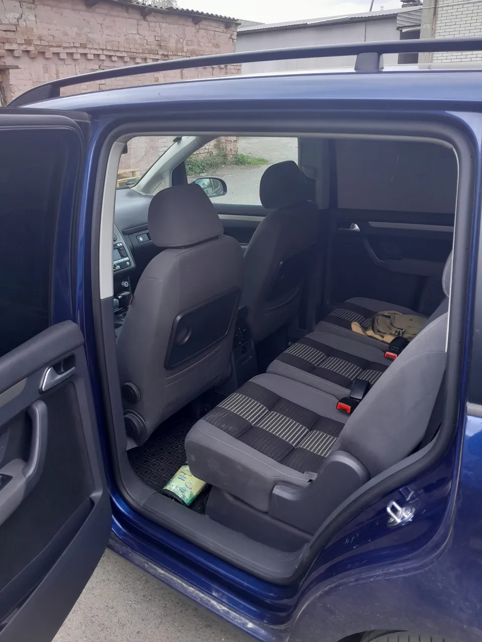 Volkswagen Touran - фото 8