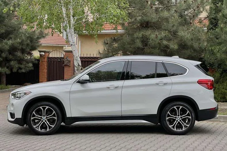 BMW X1 - фото 4