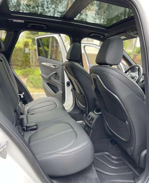 BMW X1 - фото 12